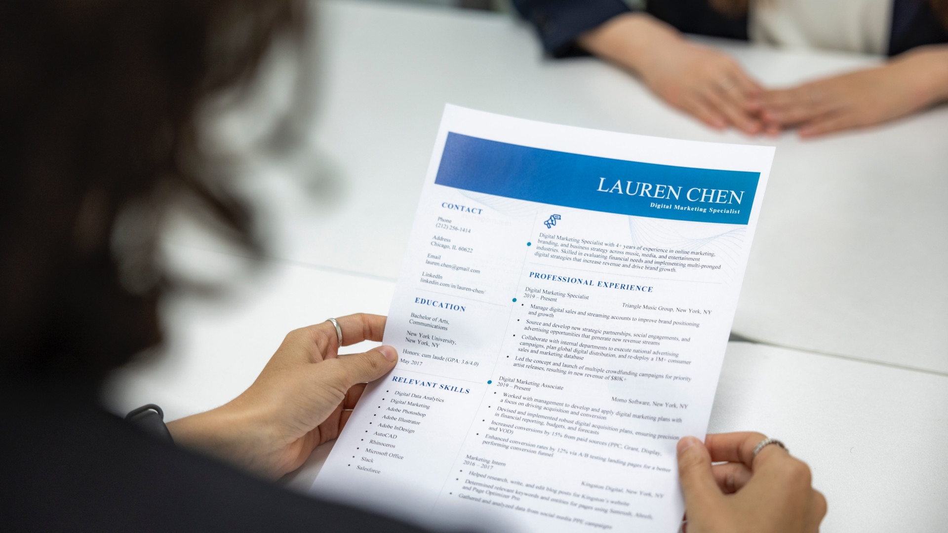 Créez un CV qui fait briller vos compétences