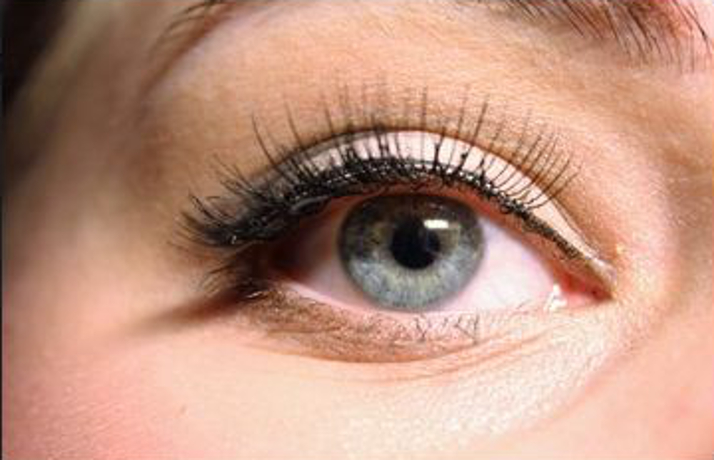 lash tech