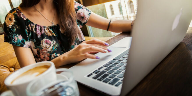 Transformer votre passion pour la créativité en réalité avec la formation adaptée